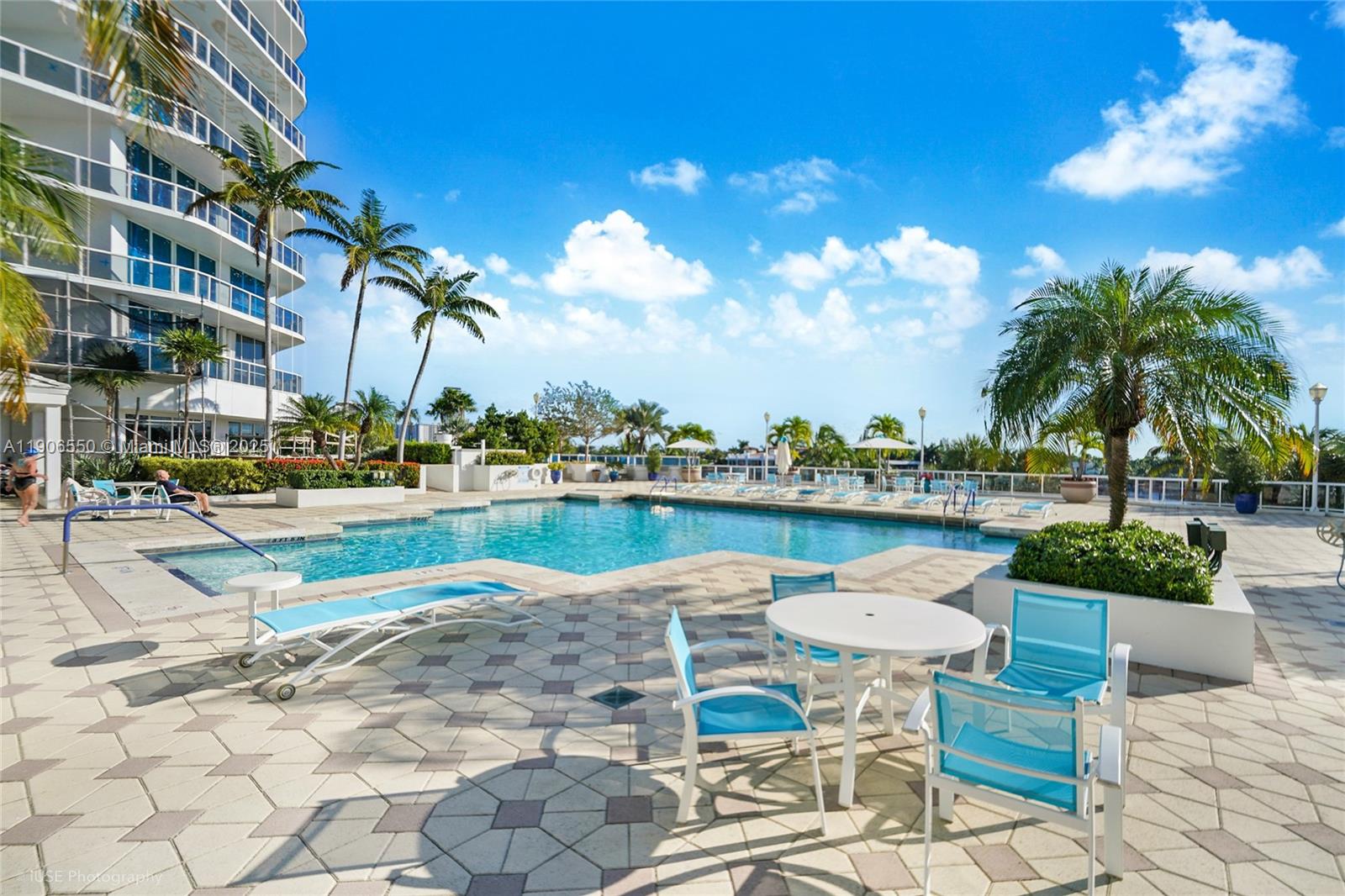 3801 NE 207th St #15AS, Aventura FL 33180