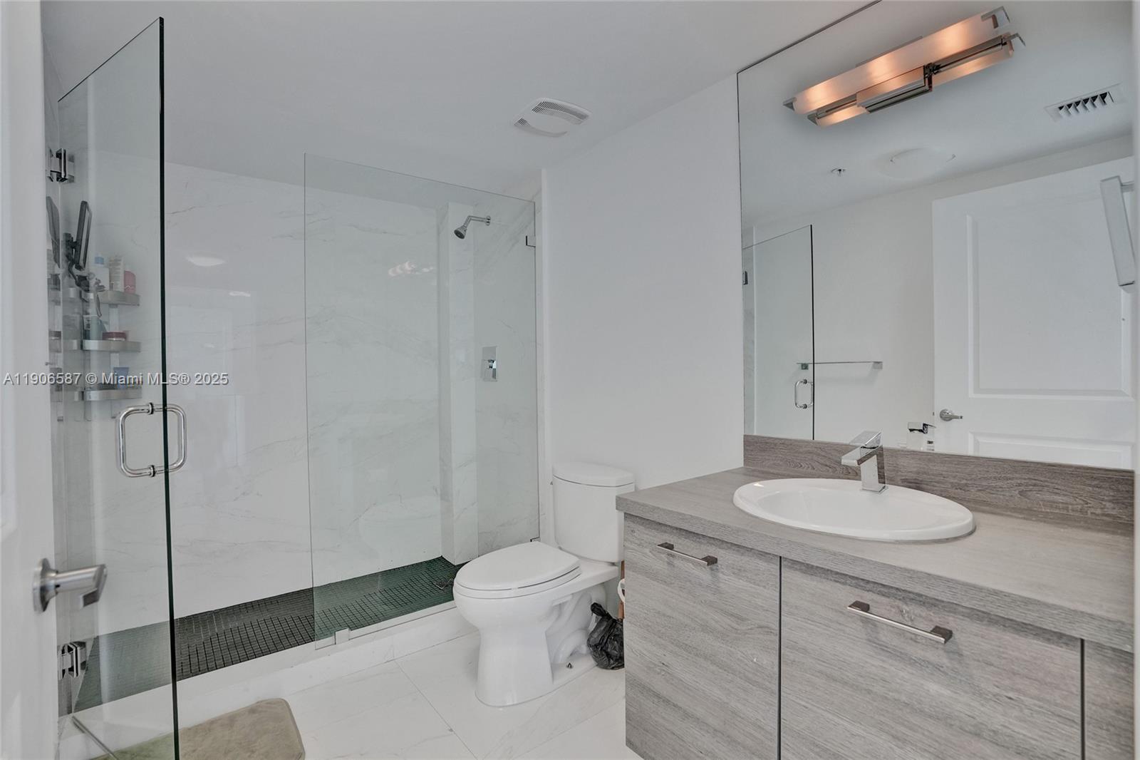 400 Sunny Isles Blvd #116, Sunny Isles Beach FL 33160