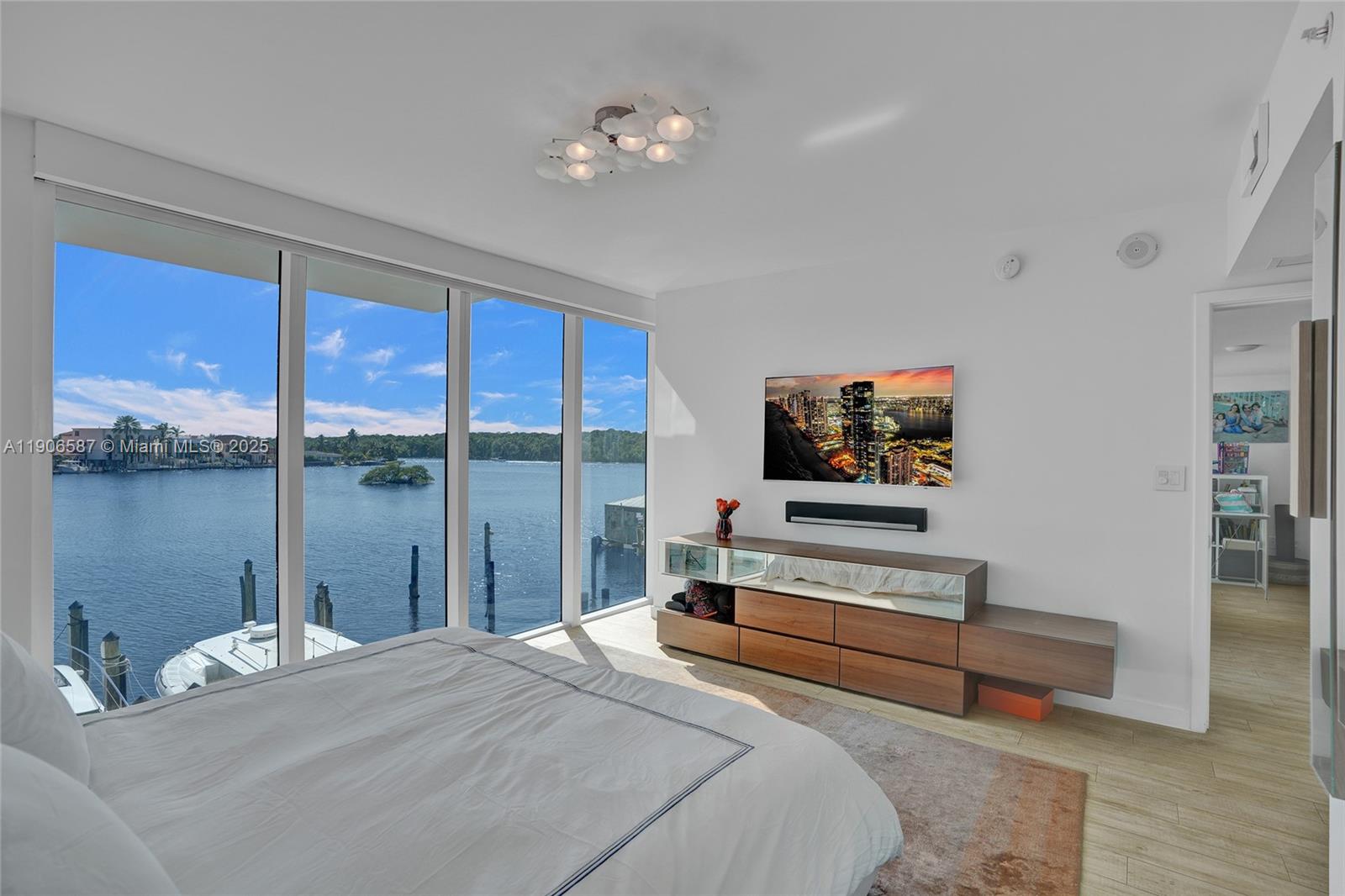 400 Sunny Isles Blvd #116, Sunny Isles Beach FL 33160