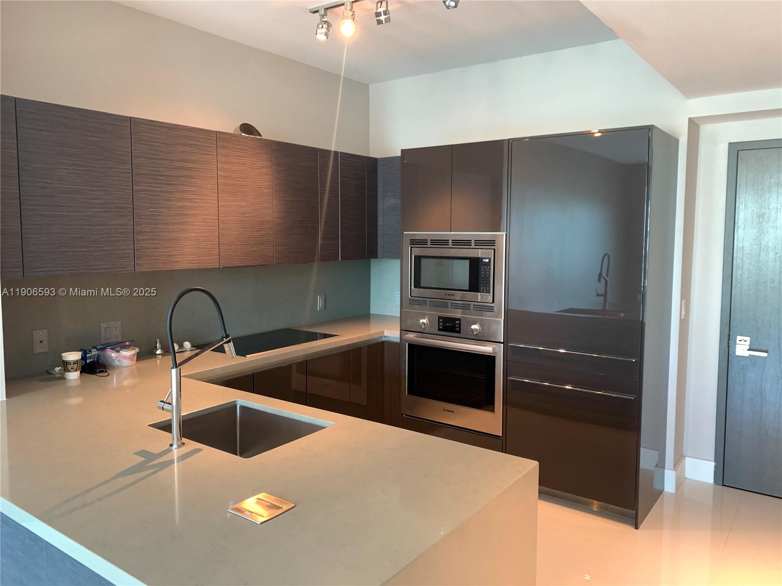 1080 Brickell Ave #3003, Miami FL 33131
