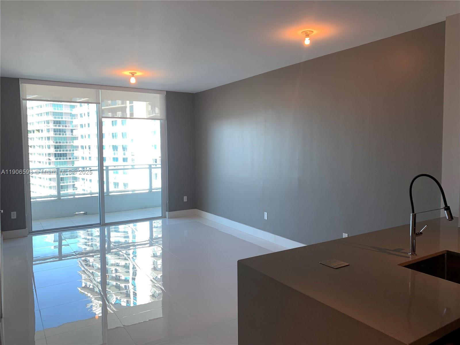 1080 Brickell Ave #3003, Miami FL 33131