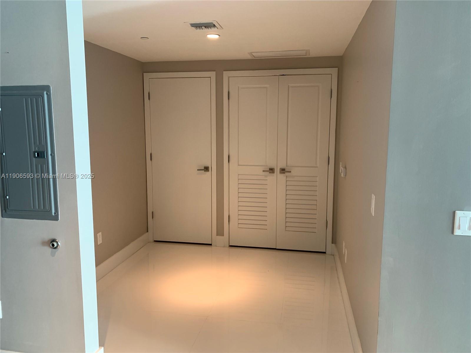 1080 Brickell Ave #3003, Miami FL 33131