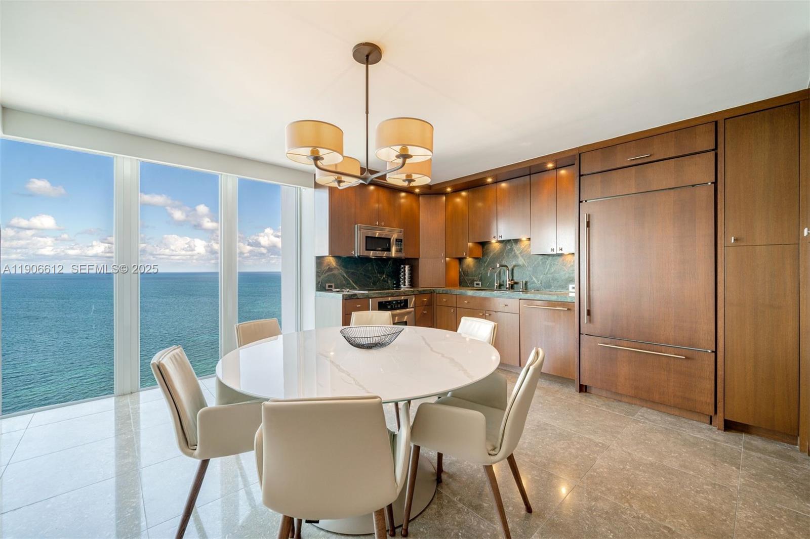 881 Ocean Dr #26B, Key Biscayne FL 33149