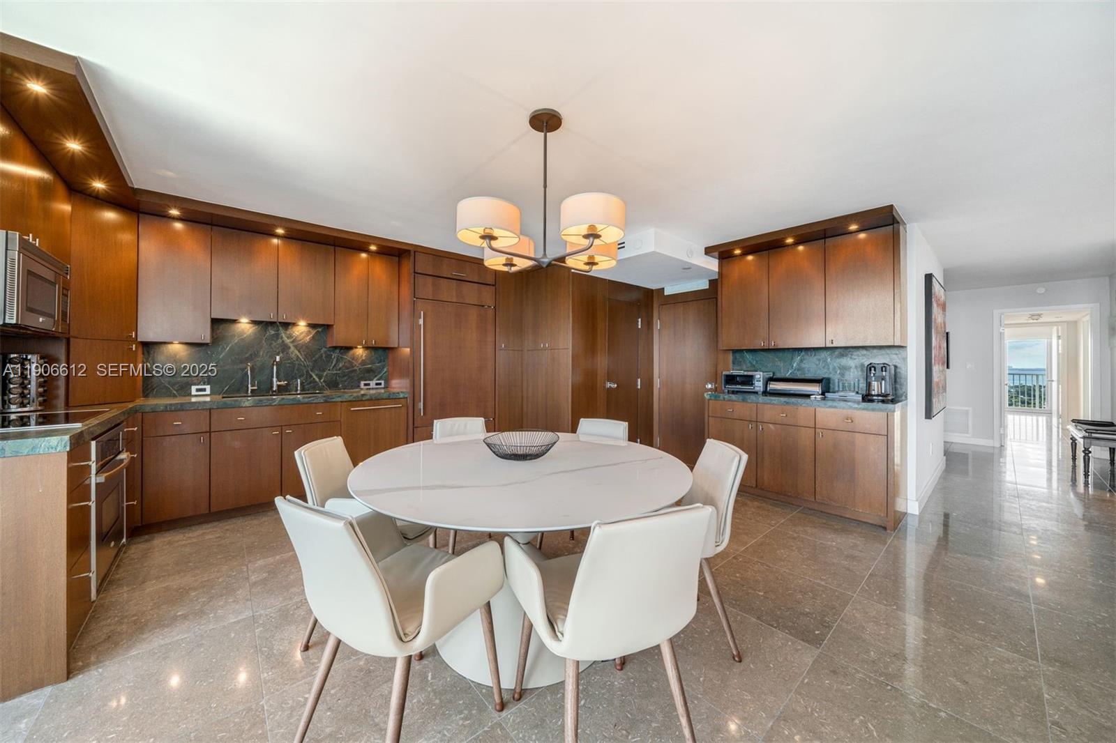 881 Ocean Dr #26B, Key Biscayne FL 33149