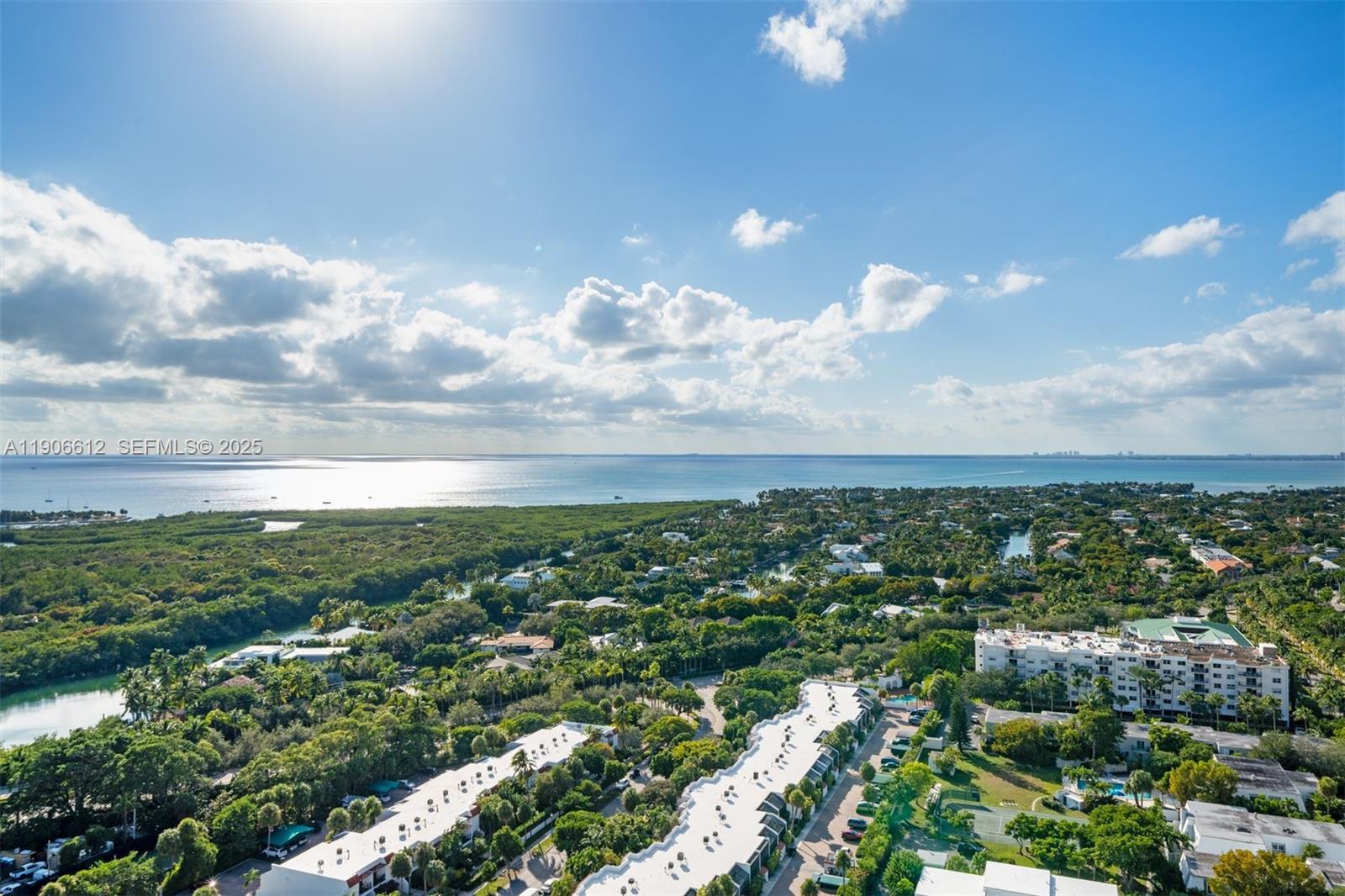 881 Ocean Dr #26B, Key Biscayne FL 33149