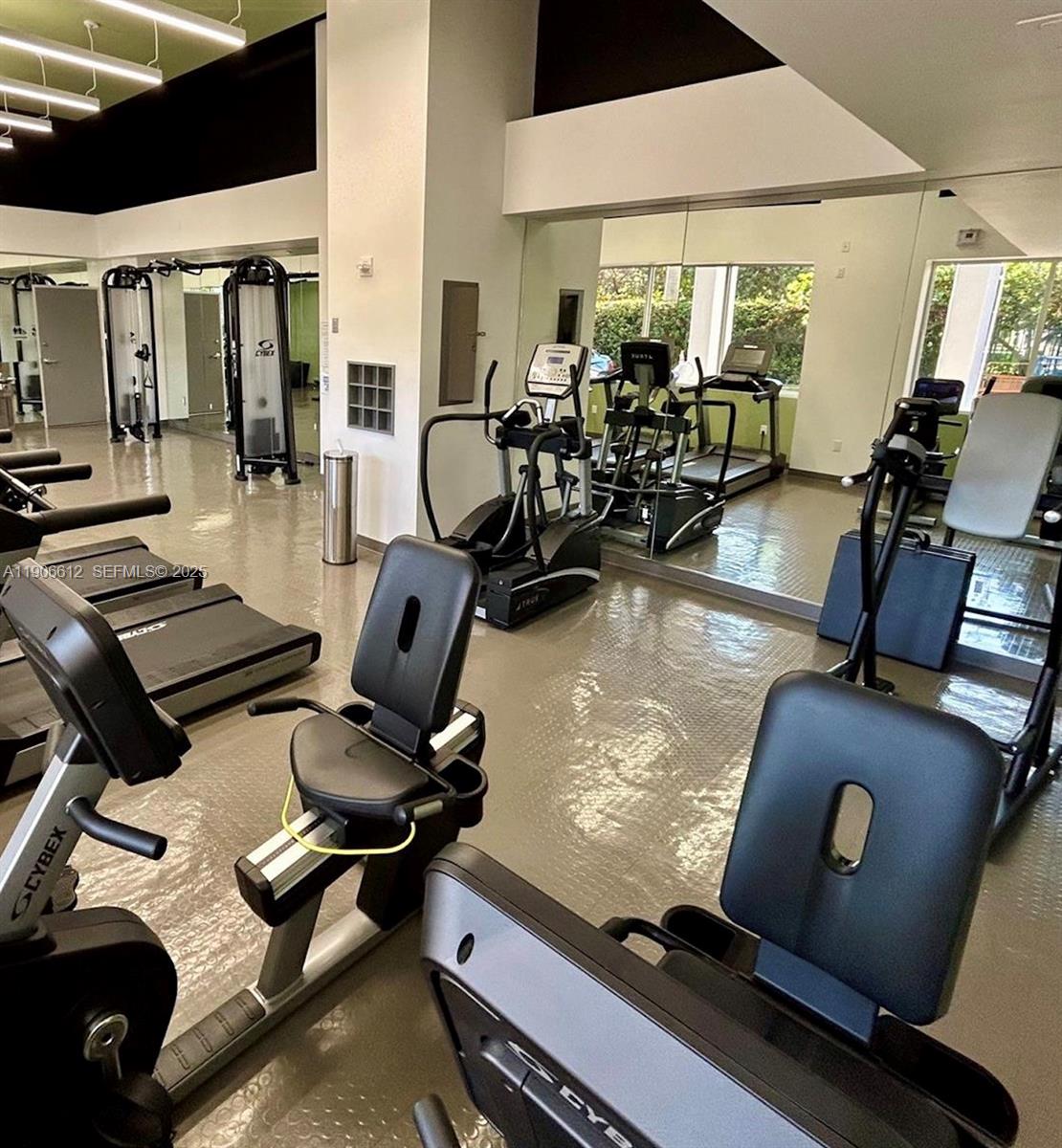 881 Ocean Dr #26B, Key Biscayne FL 33149