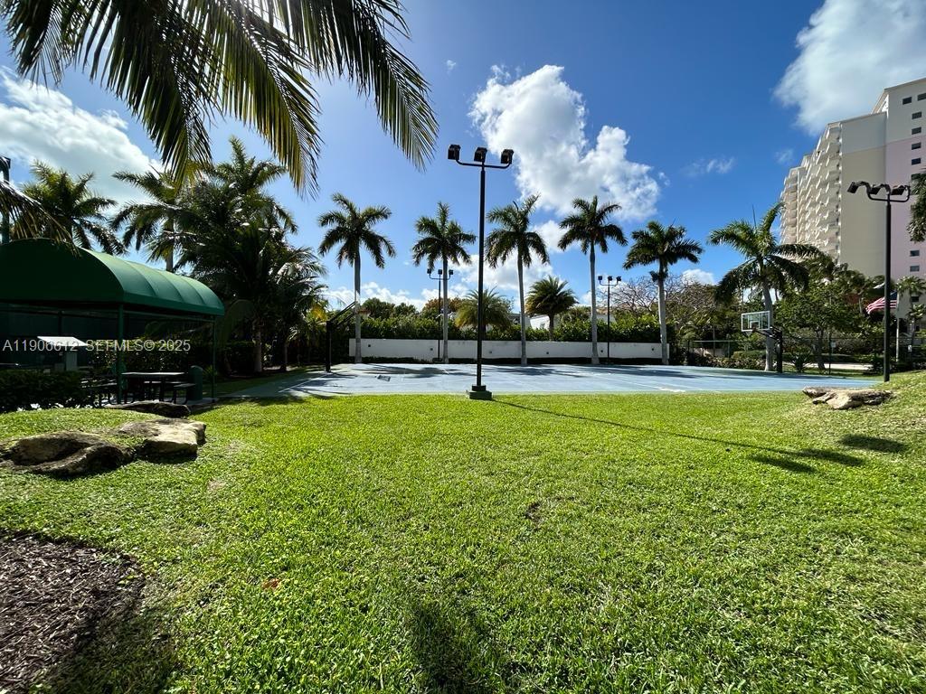 881 Ocean Dr #26B, Key Biscayne FL 33149