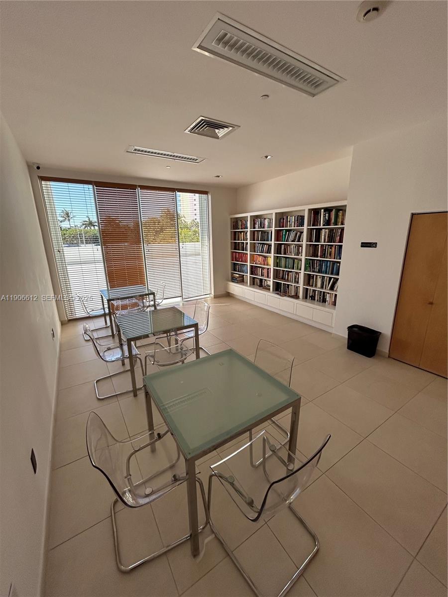 881 Ocean Dr #26B, Key Biscayne FL 33149