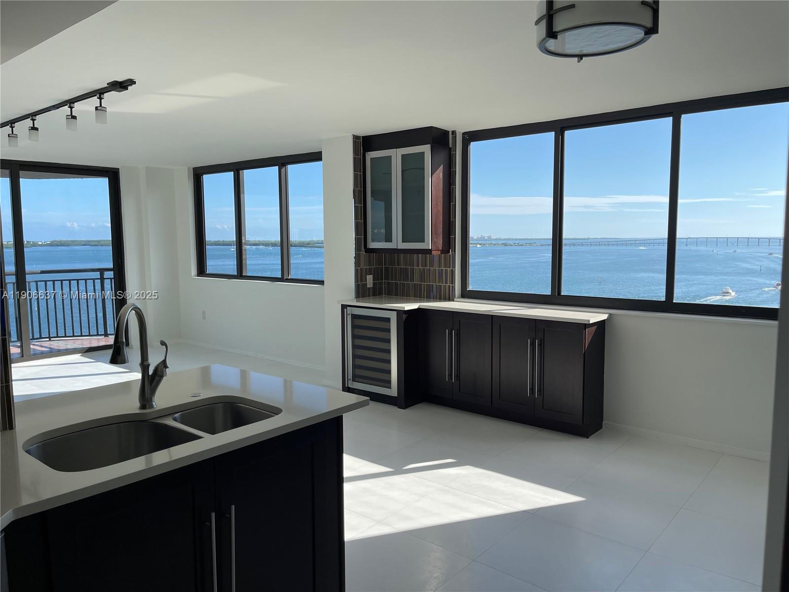 540 Brickell Key Dr #1227, Miami FL 33131