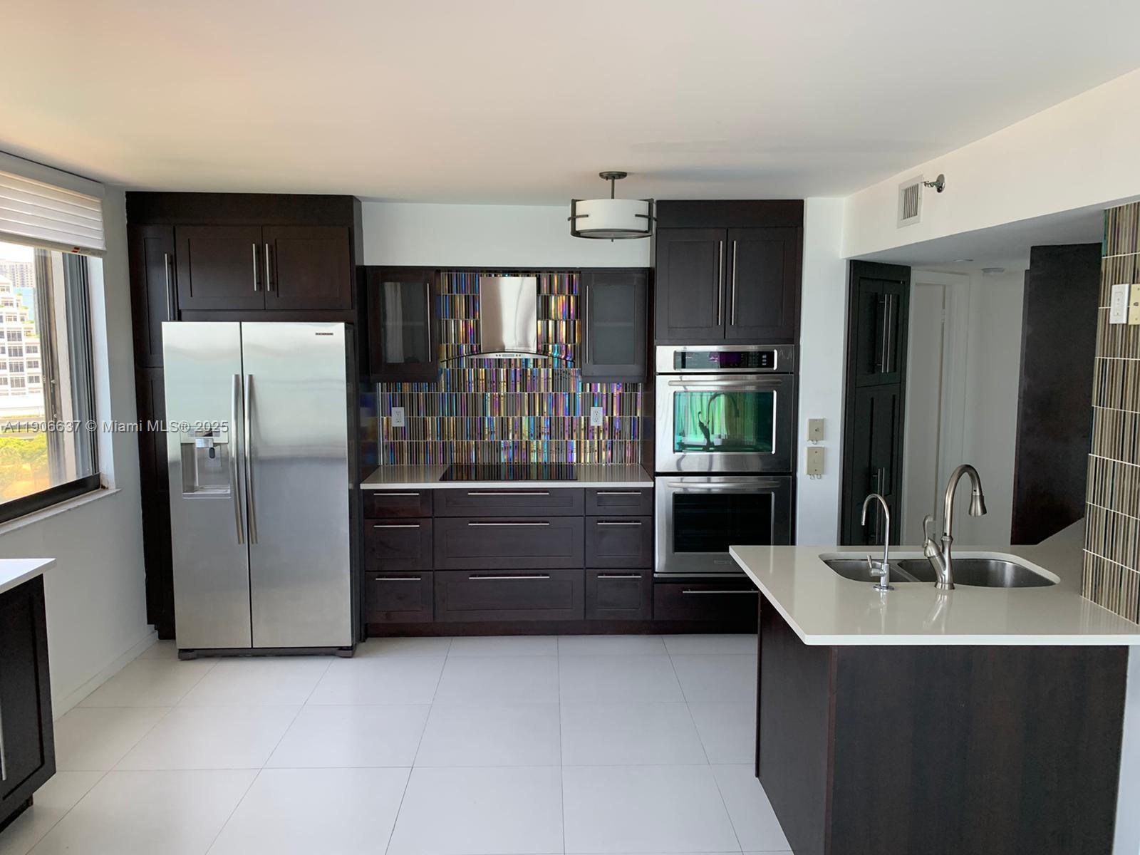540 Brickell Key Dr #1227, Miami FL 33131