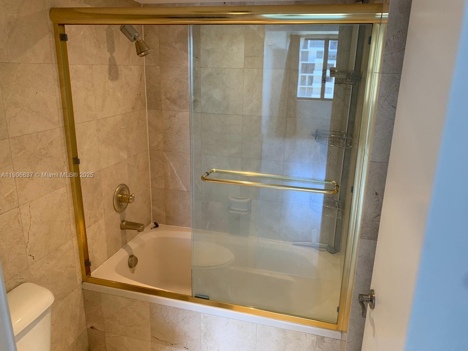 540 Brickell Key Dr #1227, Miami FL 33131