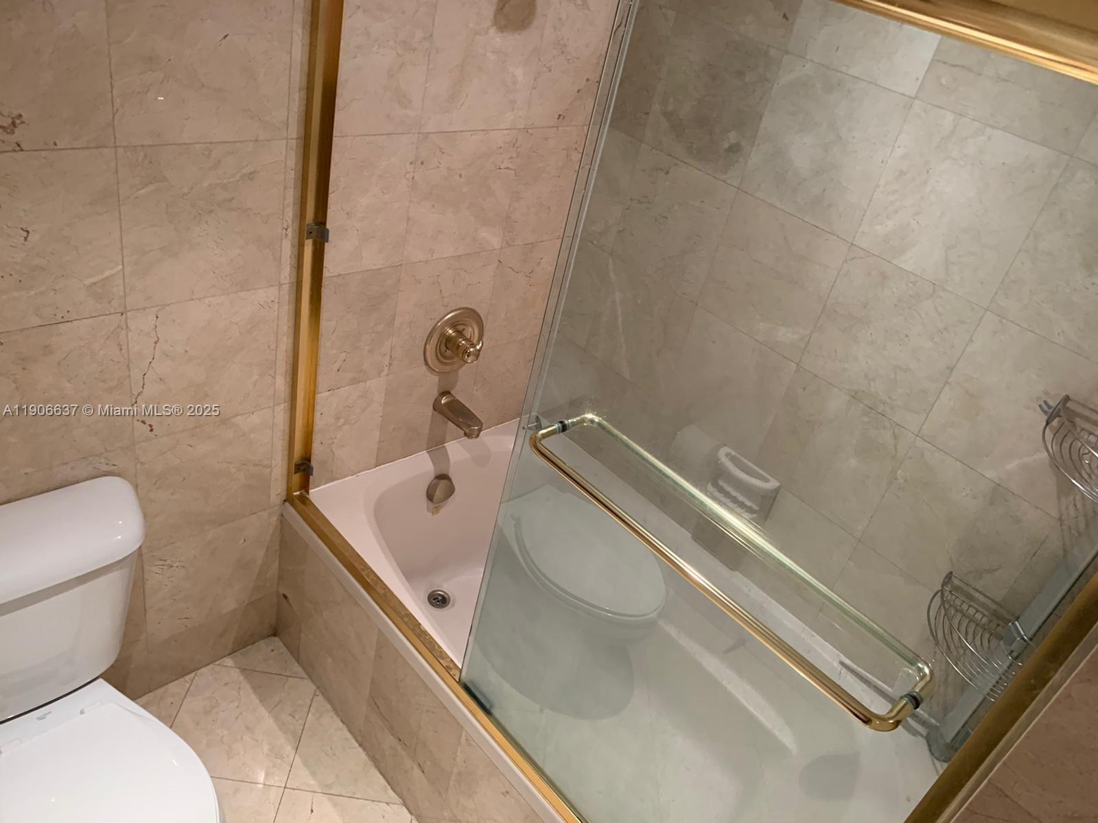 540 Brickell Key Dr #1227, Miami FL 33131