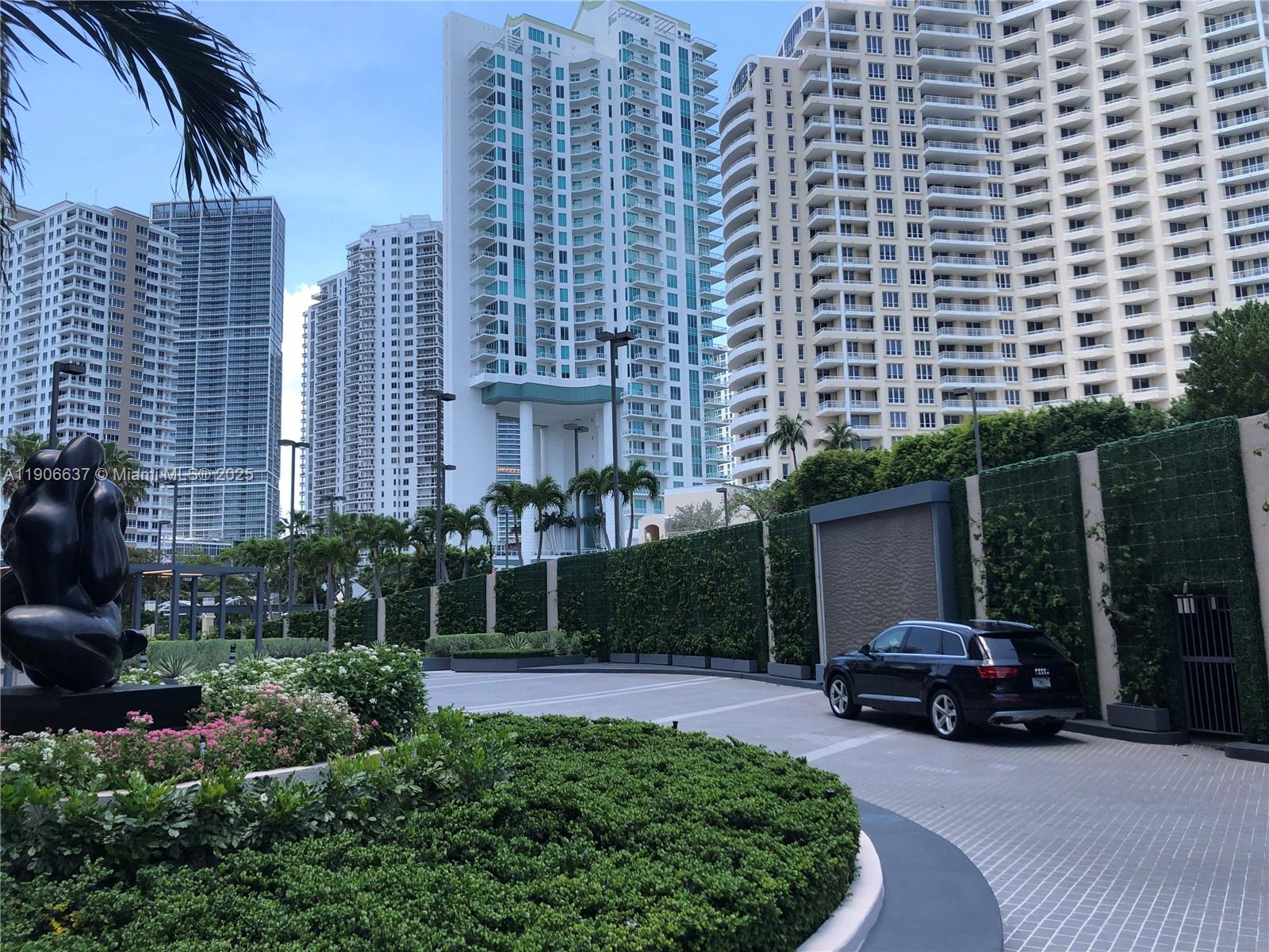 540 Brickell Key Dr #1227, Miami FL 33131