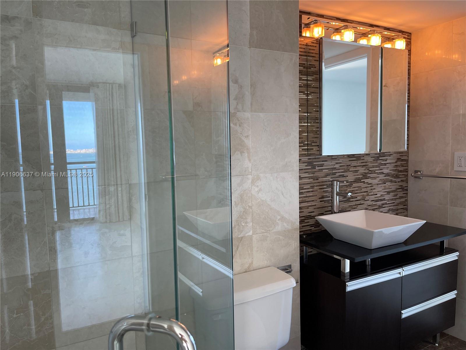 540 Brickell Key Dr #1227, Miami FL 33131