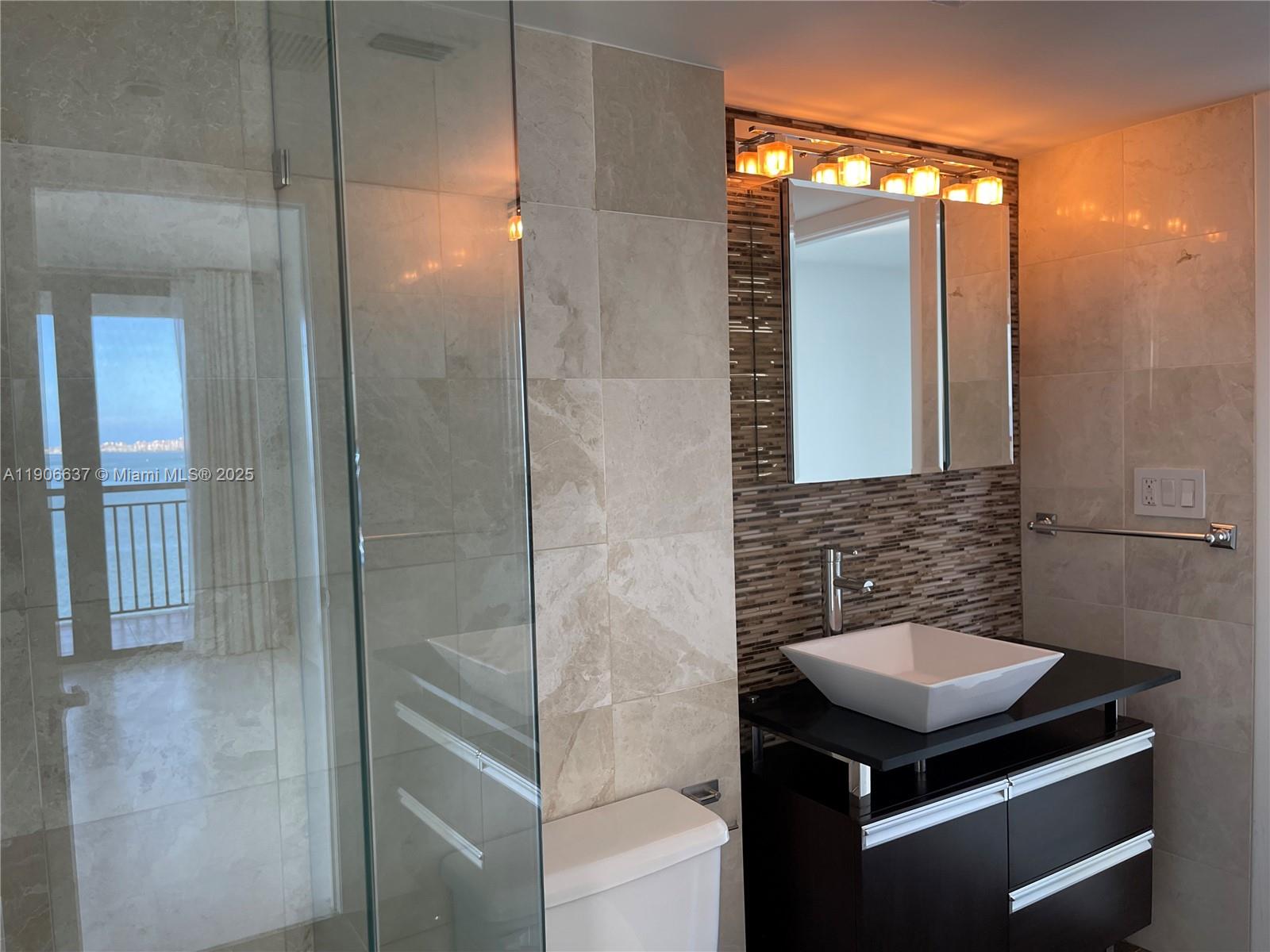540 Brickell Key Dr #1227, Miami FL 33131