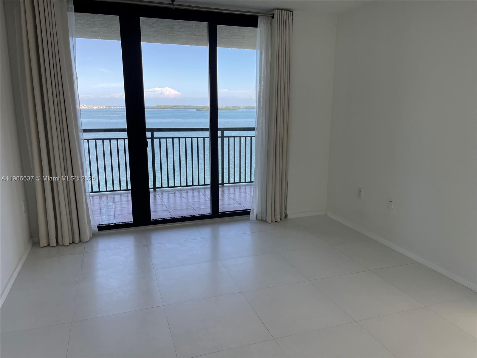 540 Brickell Key Dr #1227, Miami FL 33131