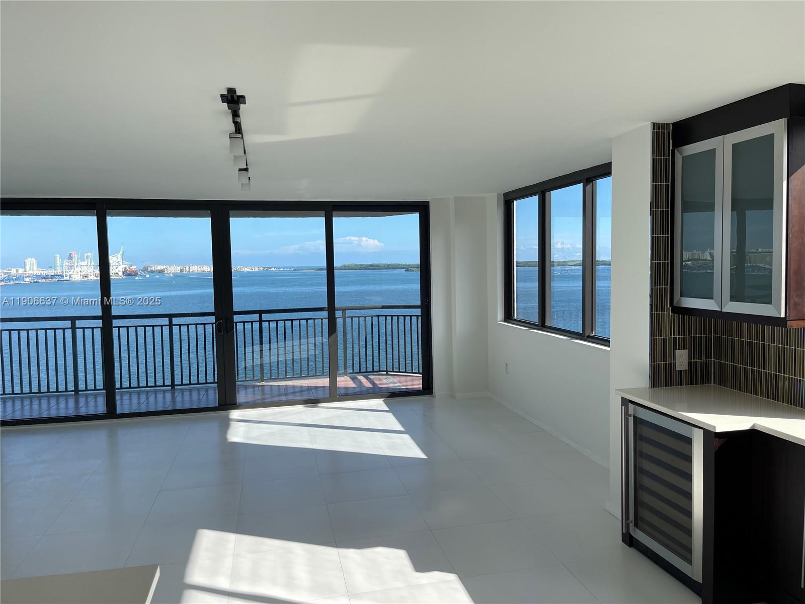 540 Brickell Key Dr #1227, Miami FL 33131