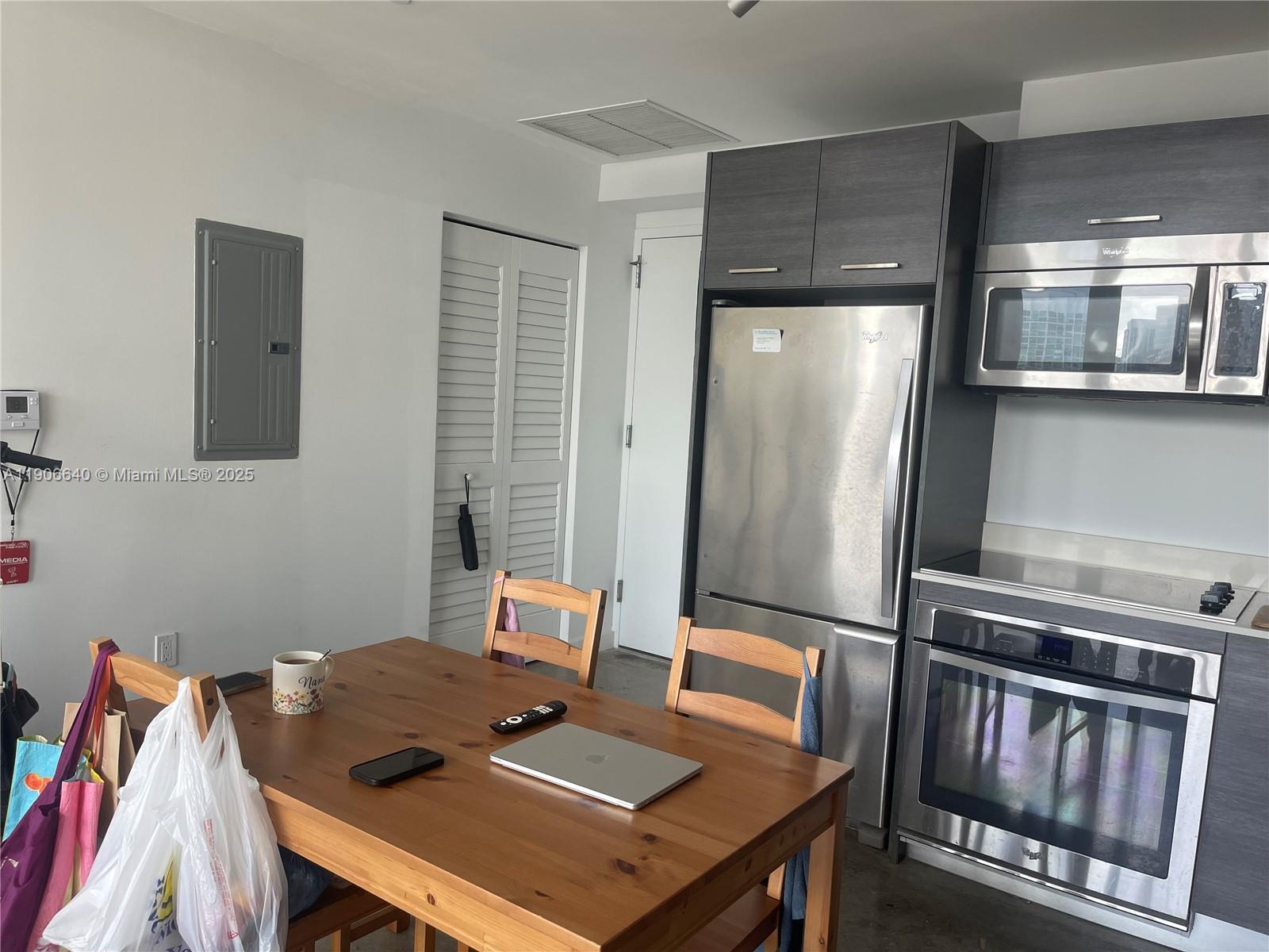 151 SE 1st St #2707, Miami FL 33131