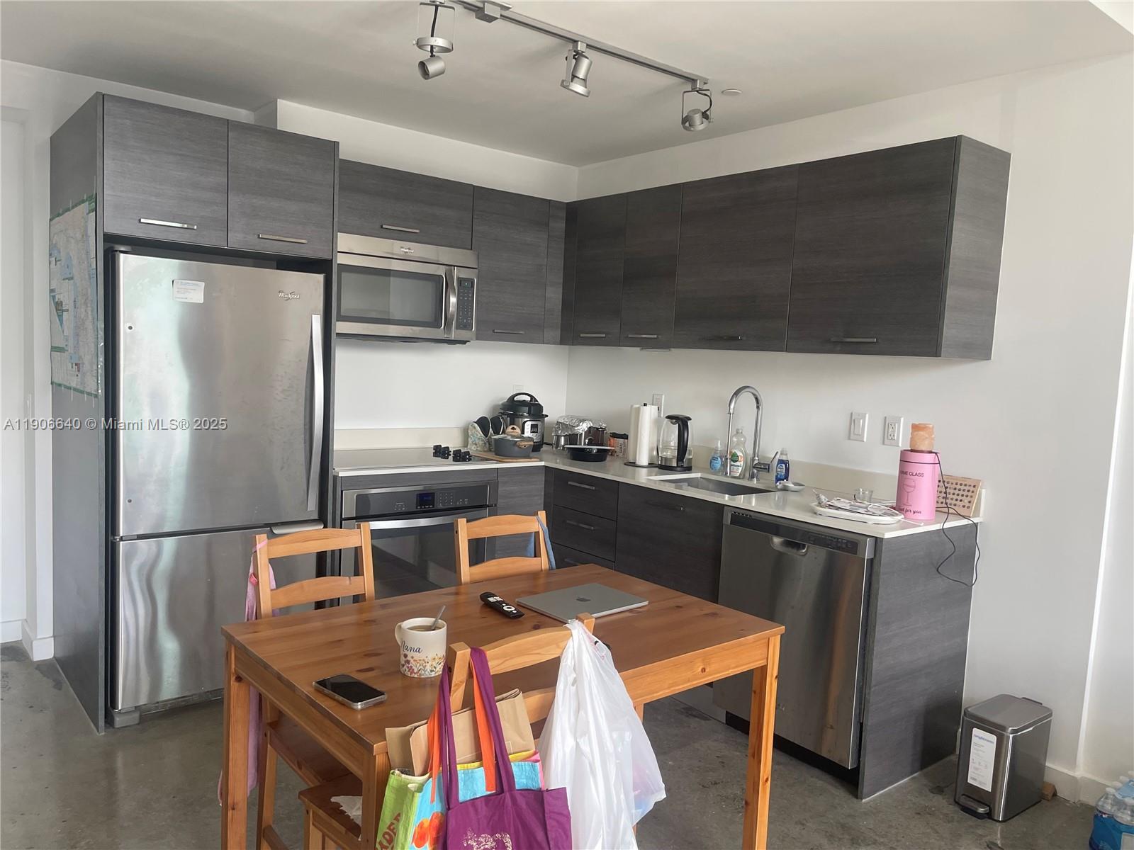 151 SE 1st St #2707, Miami FL 33131