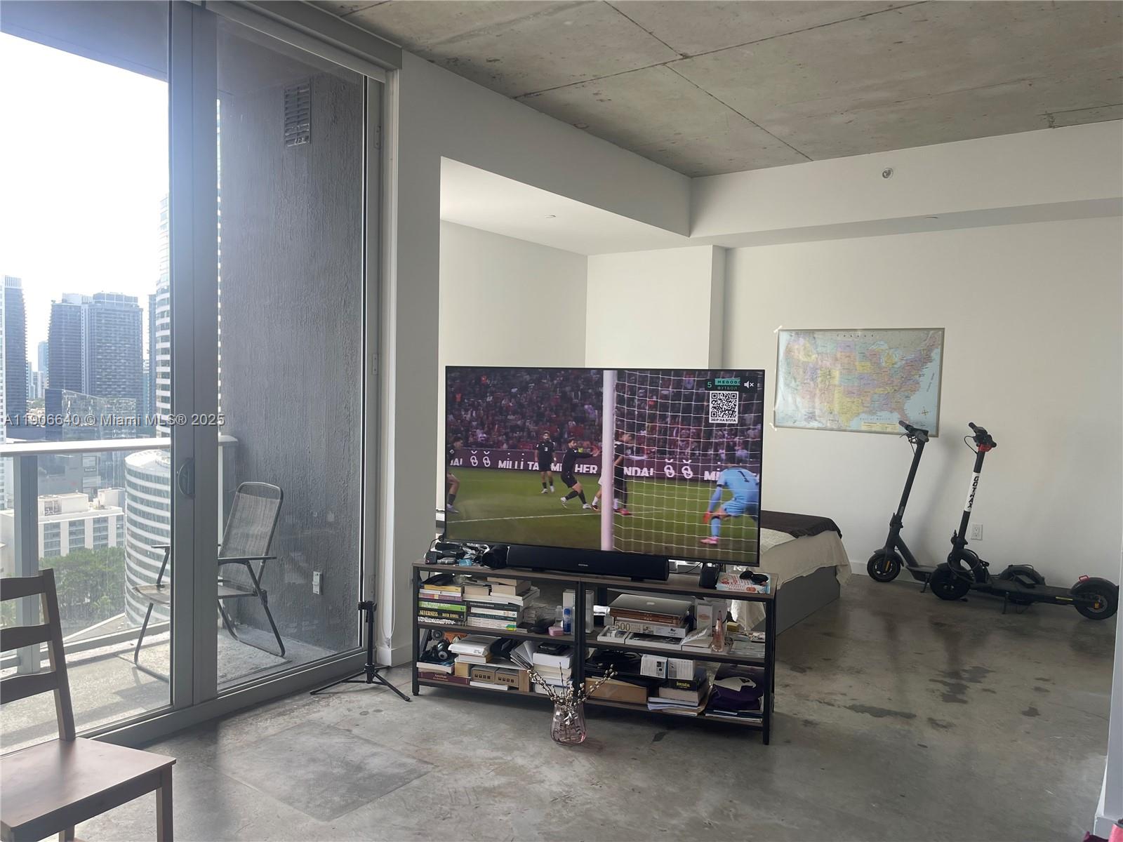 151 SE 1st St #2707, Miami FL 33131