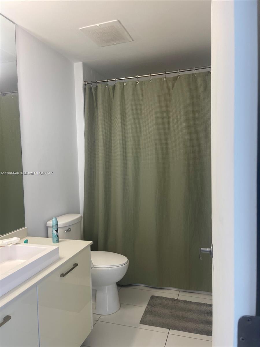 151 SE 1st St #2707, Miami FL 33131