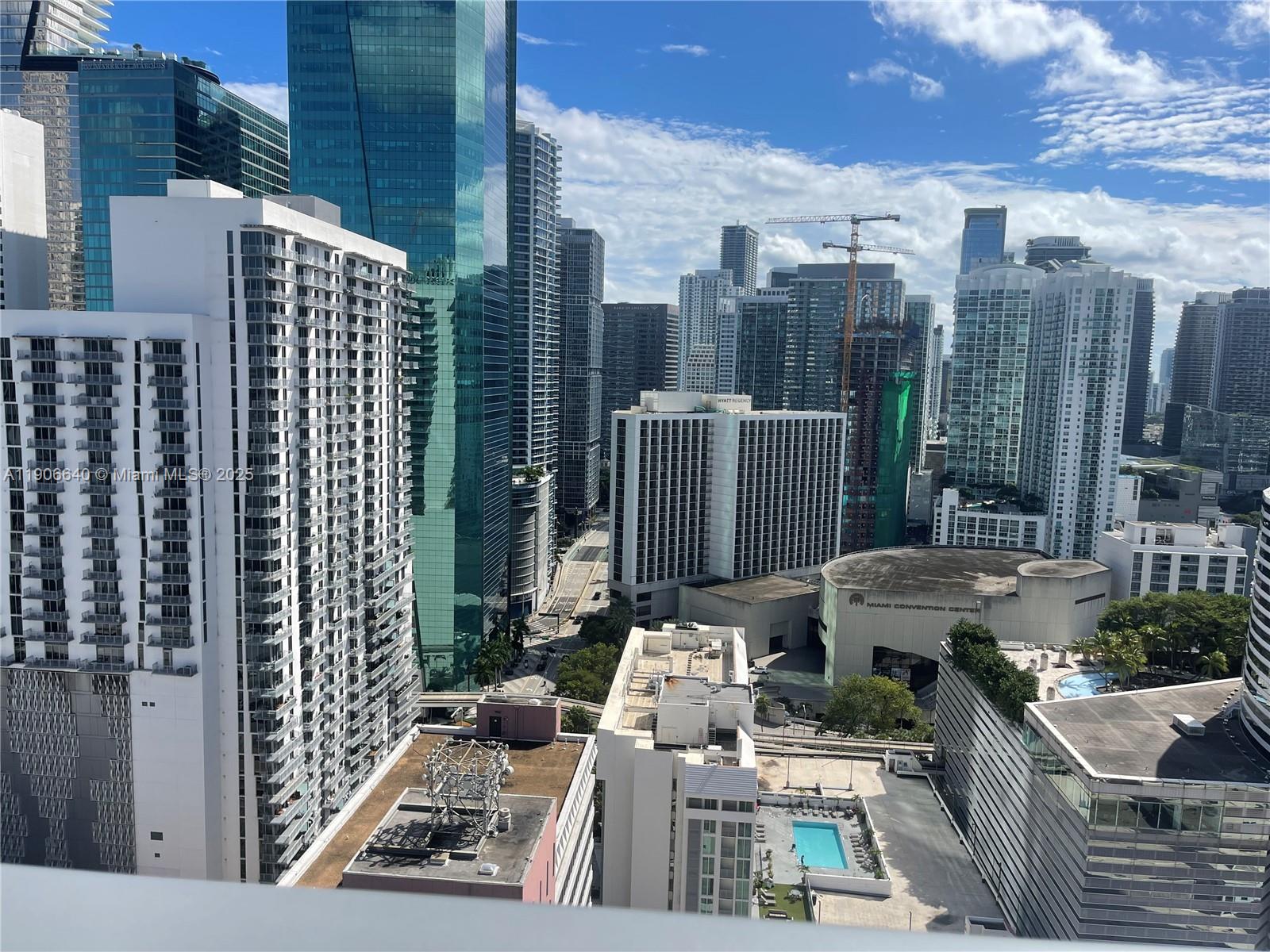 151 SE 1st St #2707, Miami FL 33131