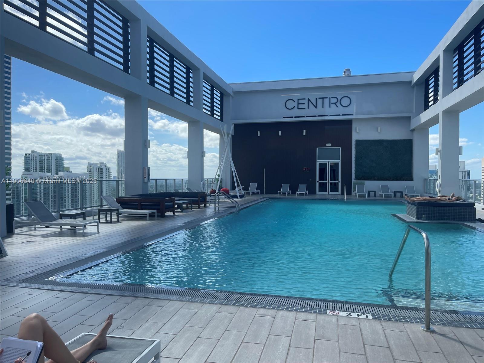 151 SE 1st St #2707, Miami FL 33131