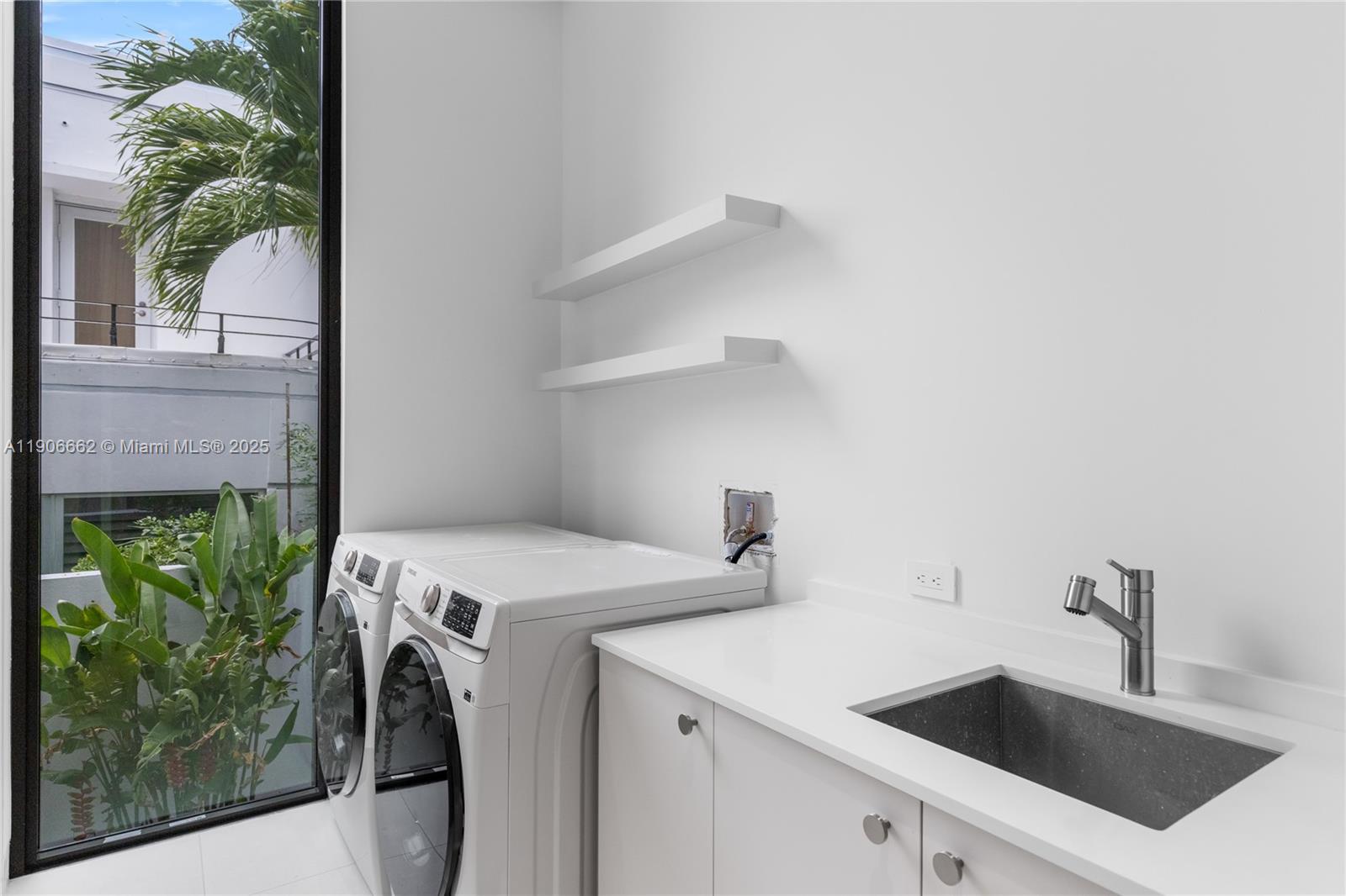 4504 Sheridan Ave, Miami Beach FL 33140