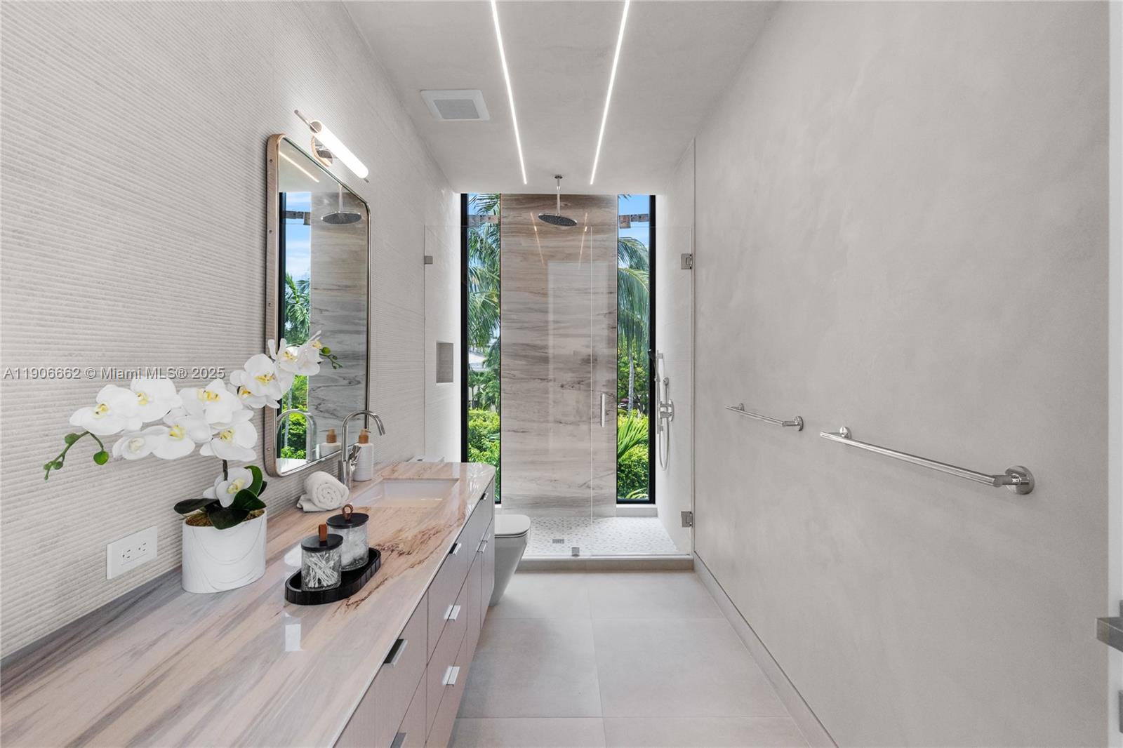4504 Sheridan Ave, Miami Beach FL 33140