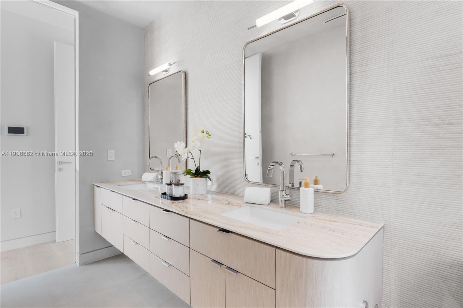 4504 Sheridan Ave, Miami Beach FL 33140