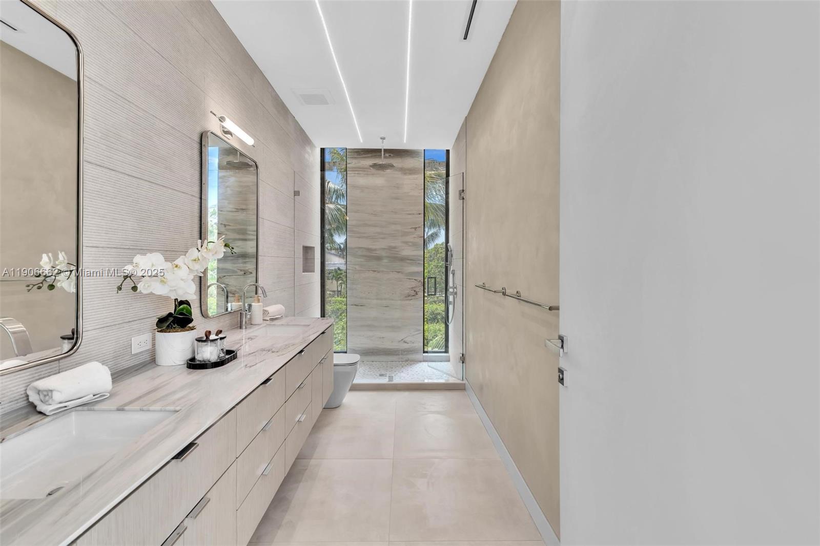 4504 Sheridan Ave, Miami Beach FL 33140