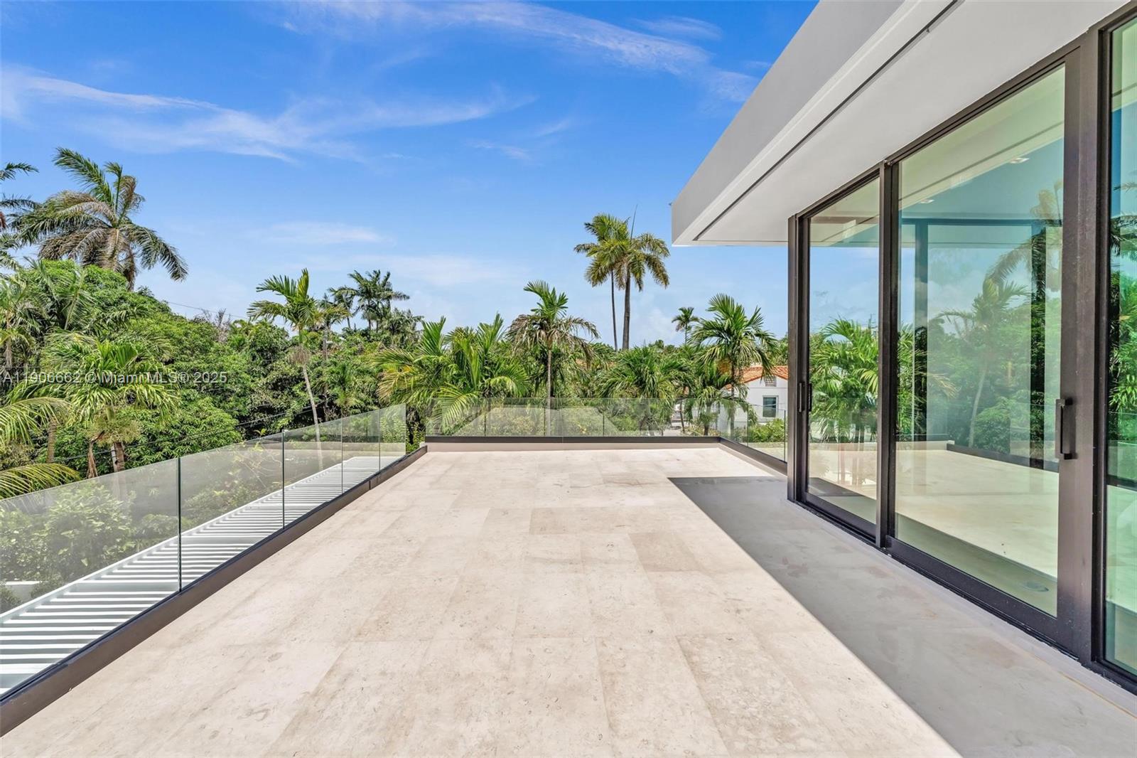 4504 Sheridan Ave, Miami Beach FL 33140