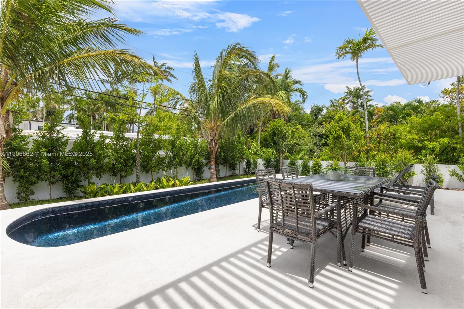4504 Sheridan Ave, Miami Beach FL 33140