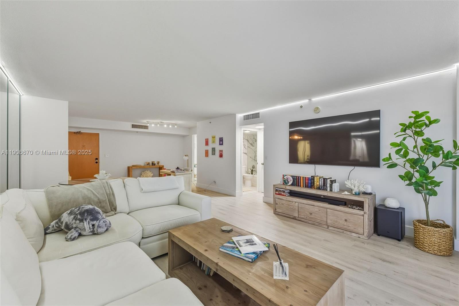 9195 Collins Ave #404, Surfside FL 33154