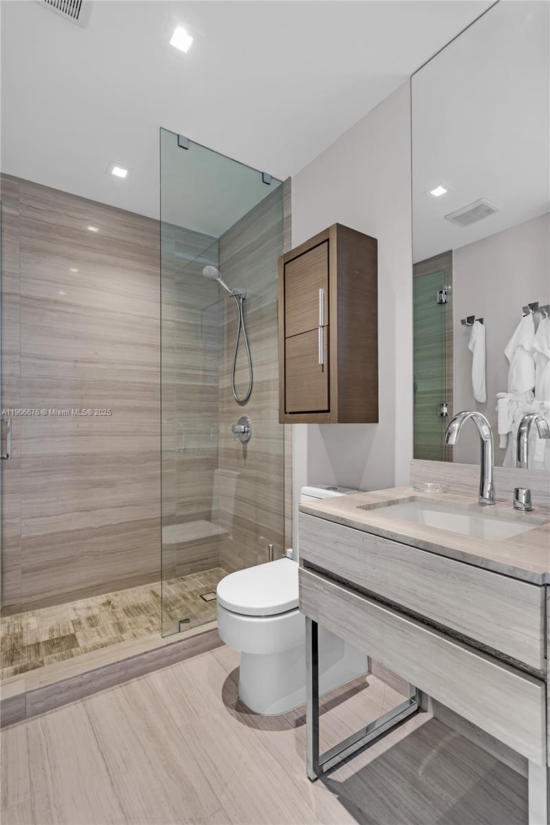 18975 Collins Ave #2904, Sunny Isles Beach FL 33160