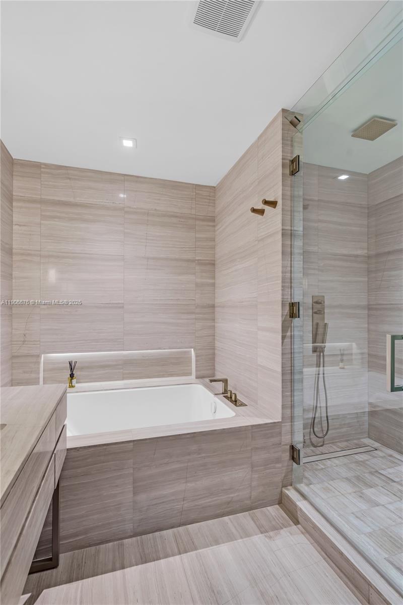 18975 Collins Ave #2904, Sunny Isles Beach FL 33160