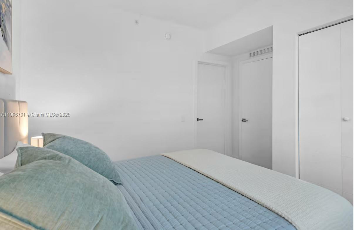 Miami FL 33125 - A11906701