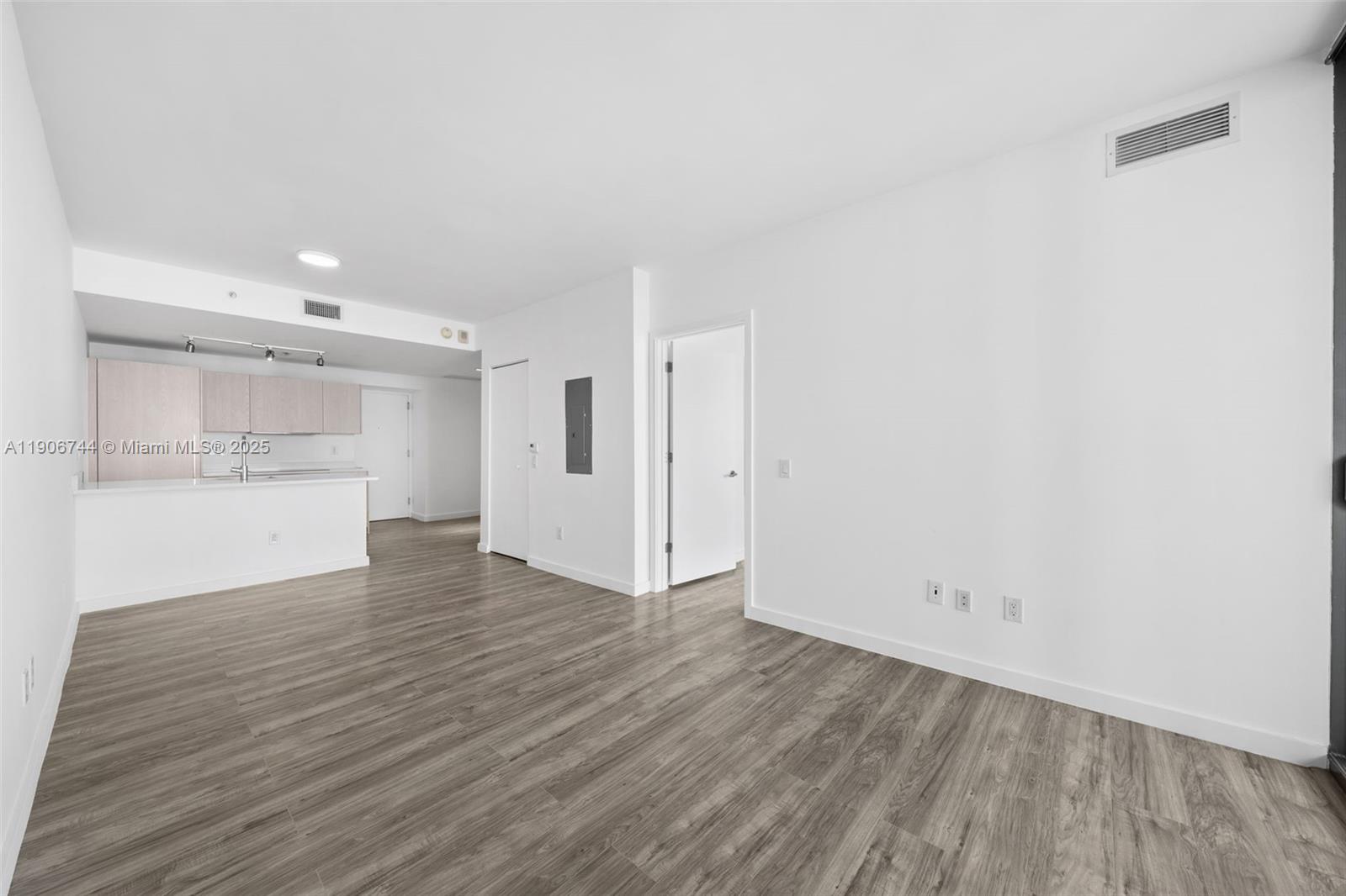 501 NE 31st St #1402, Miami FL 33137