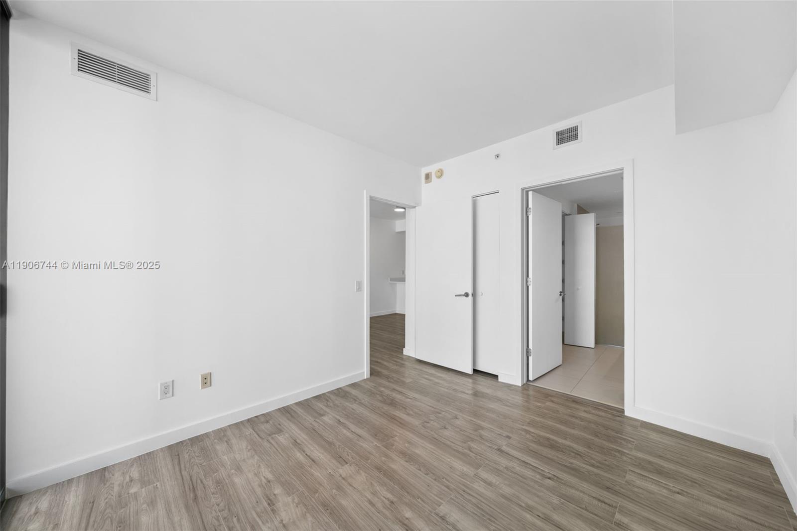 501 NE 31st St #1402, Miami FL 33137