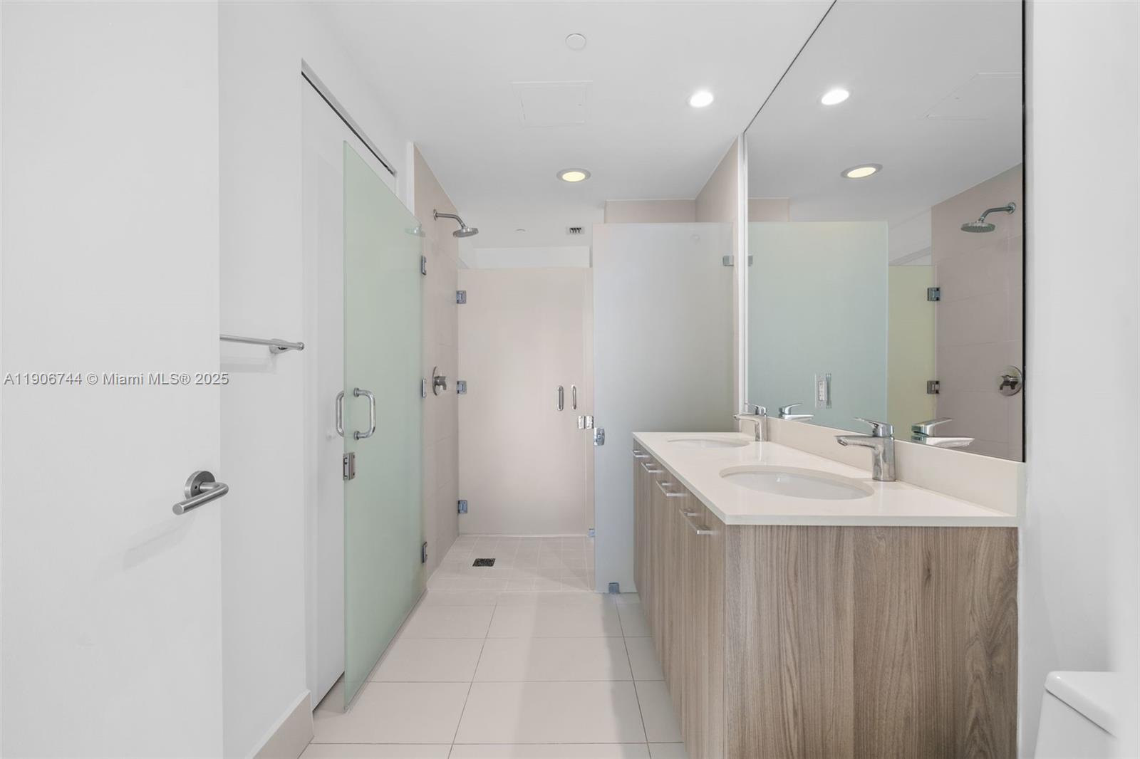 501 NE 31st St #1402, Miami FL 33137