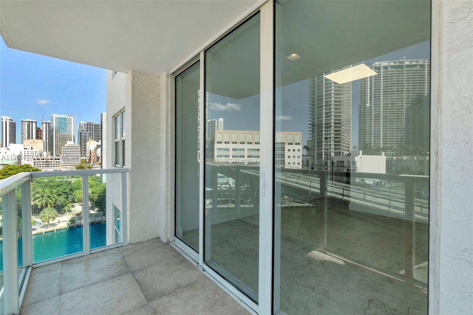 31 SE 5th St #901, Miami FL 33131