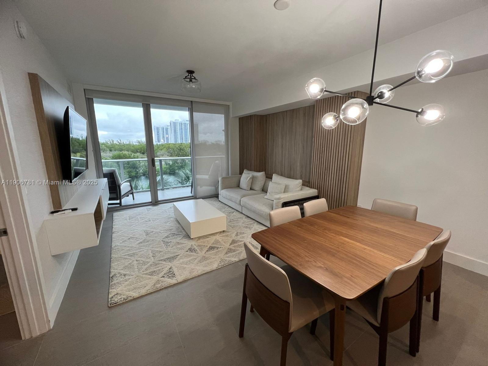 16385 Biscayne Blvd #304, North Miami Beach FL 33160
