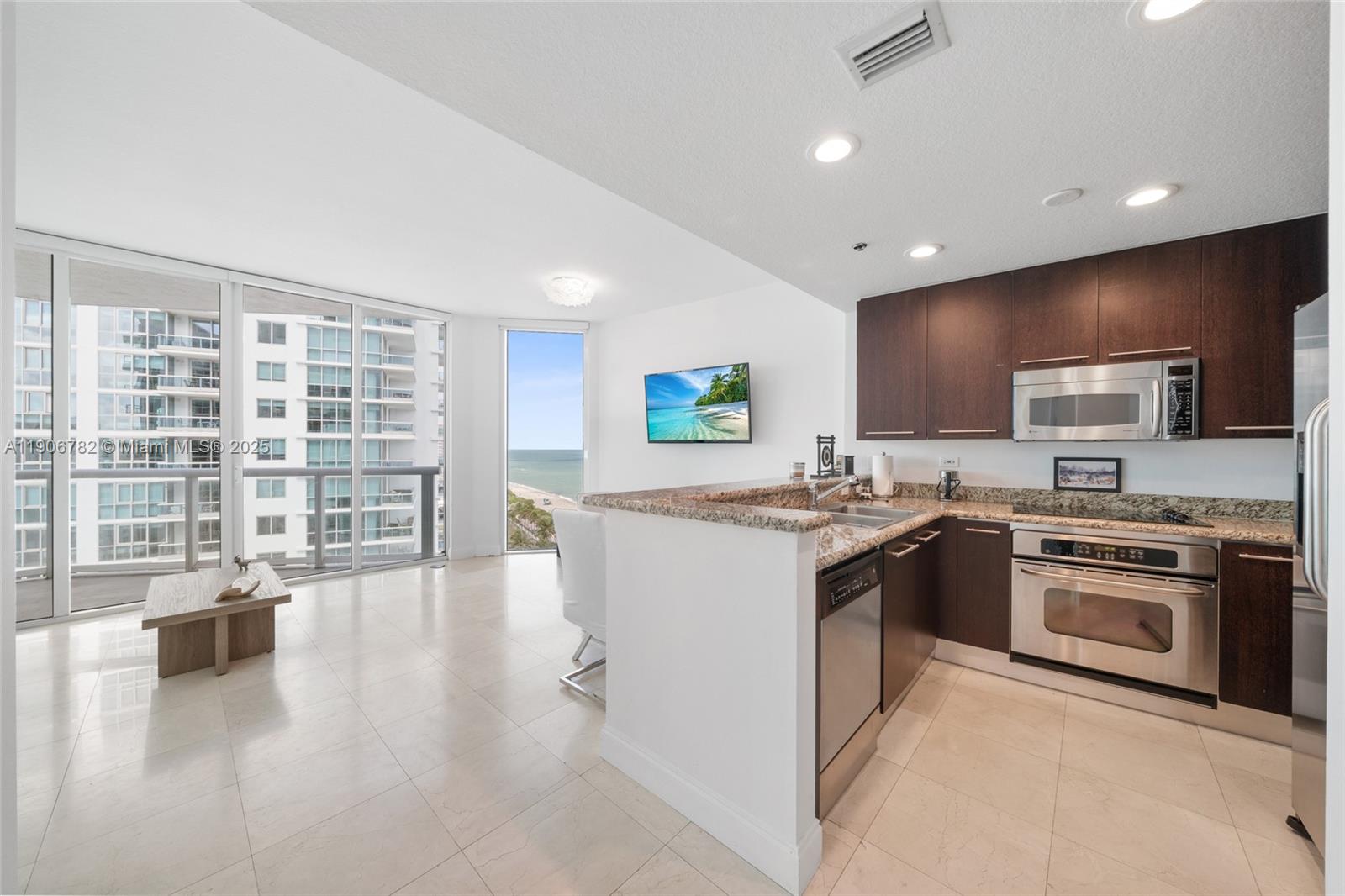 6515 Collins Ave #1501, Miami Beach FL 33141