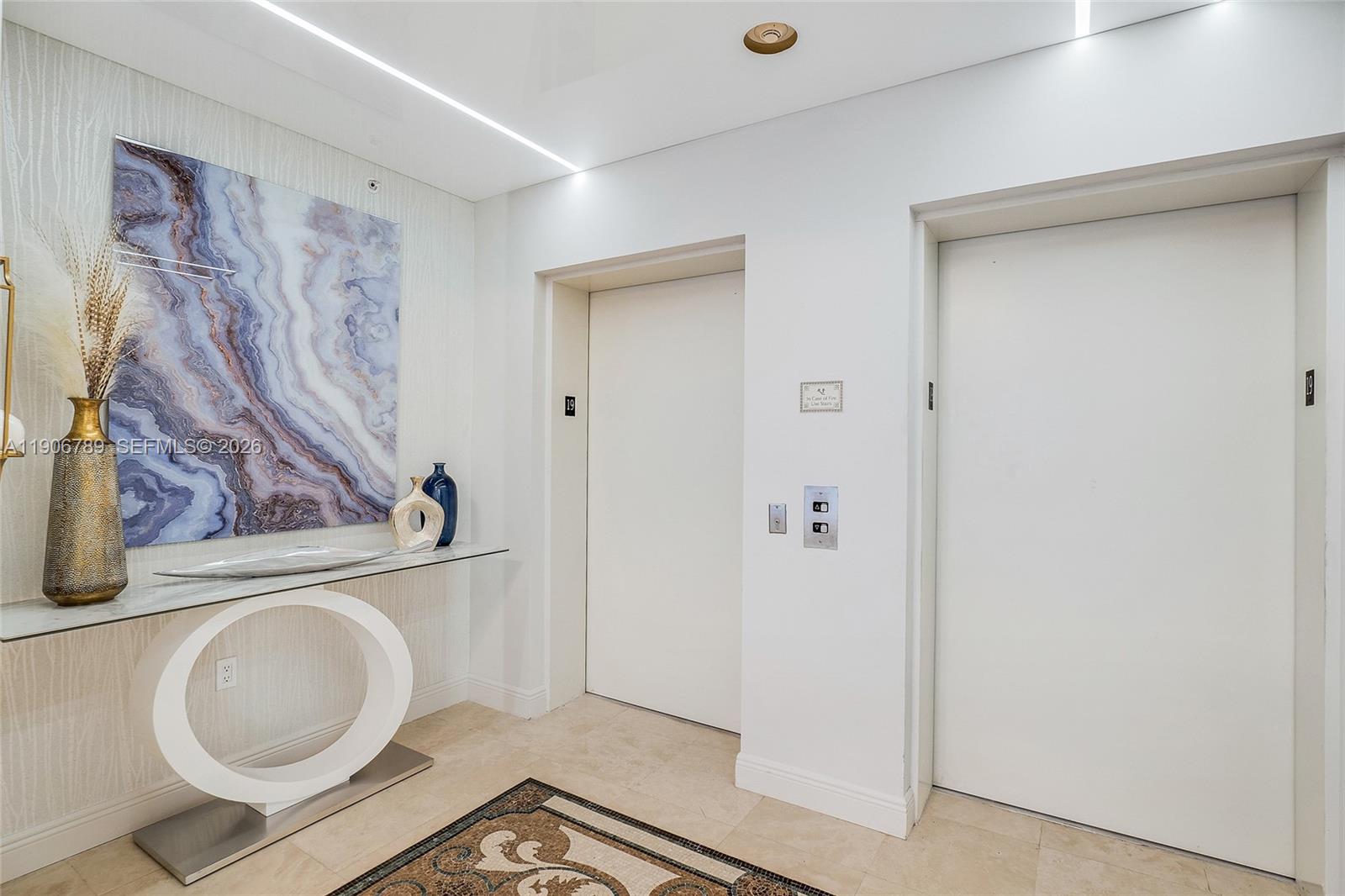 20201 E Country Club Dr #1903, Aventura FL 33180