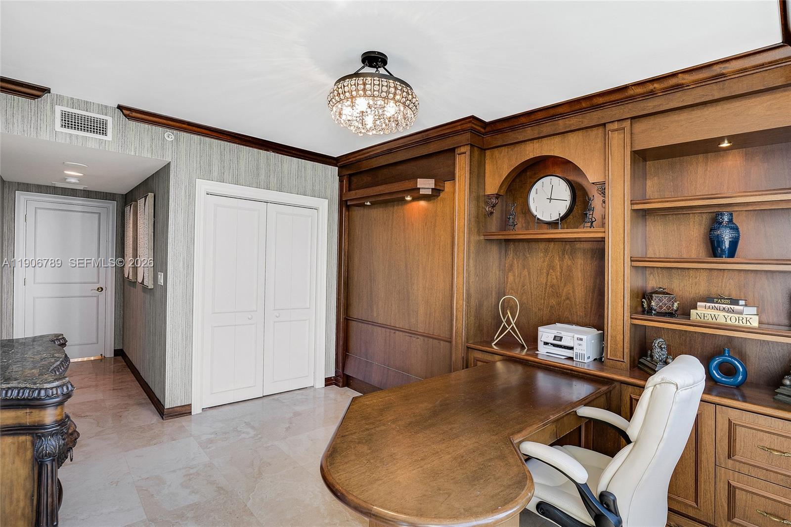 20201 E Country Club Dr #1903, Aventura FL 33180