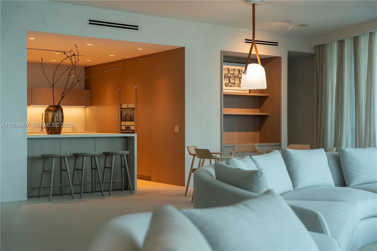 5959 Collins Ave #907, Miami Beach FL 33140