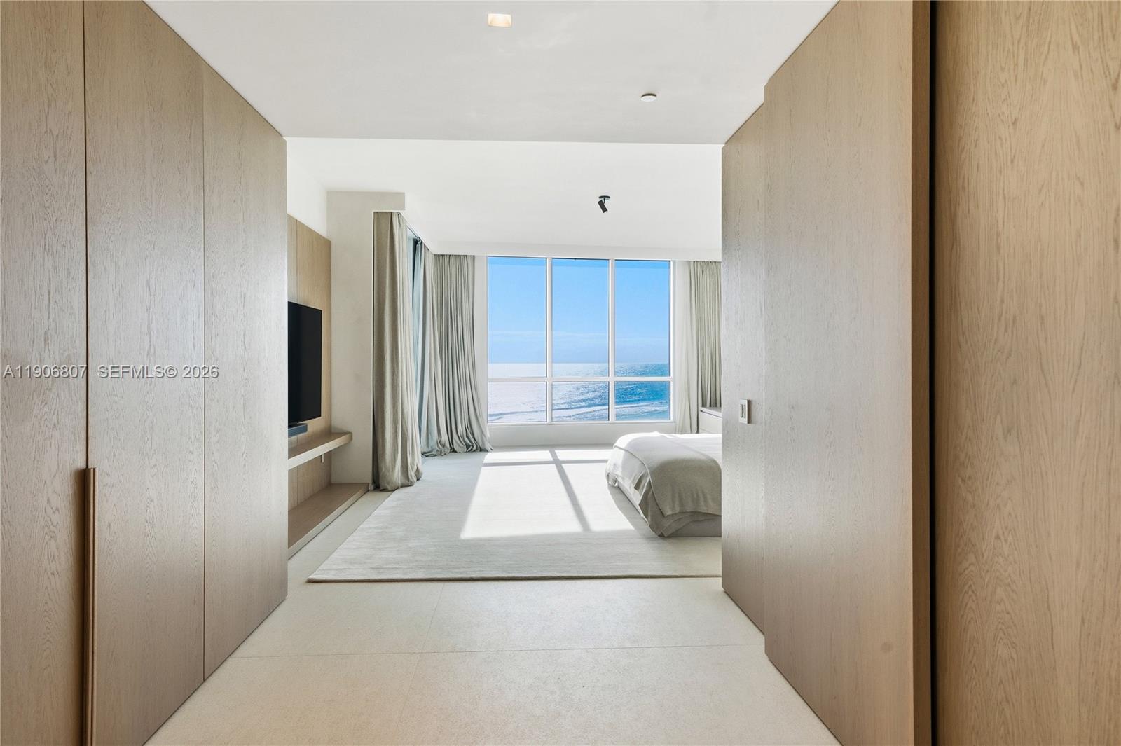 5959 Collins Ave #907, Miami Beach FL 33140