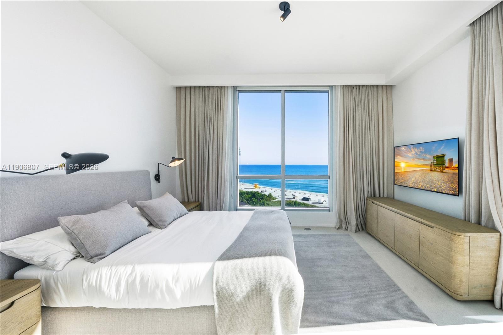 5959 Collins Ave #907, Miami Beach FL 33140