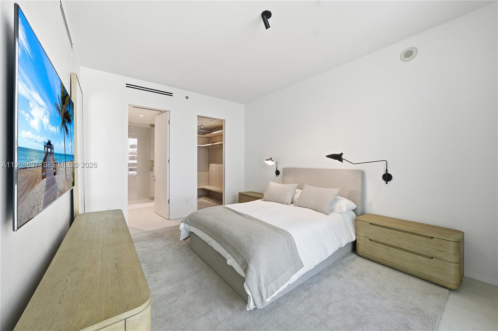 5959 Collins Ave #907, Miami Beach FL 33140