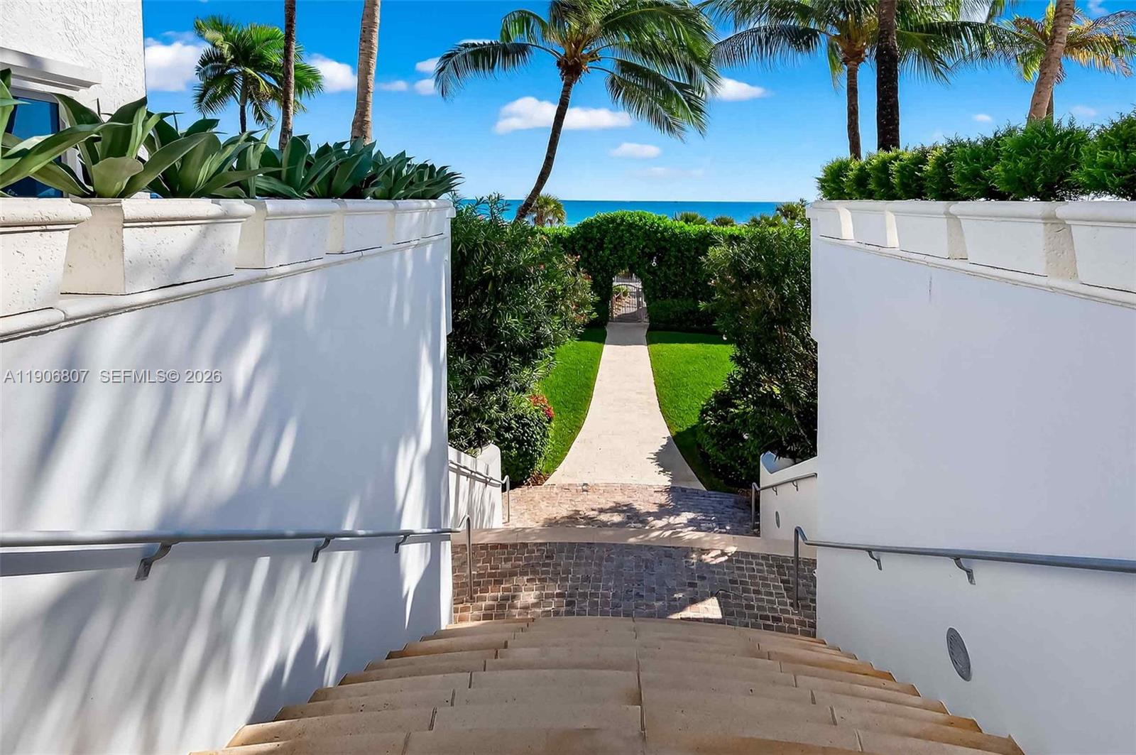 5959 Collins Ave #907, Miami Beach FL 33140